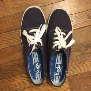 Like-new Keds